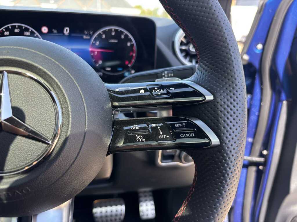 Mercedes-Benz B Class Hatchback Grey #16