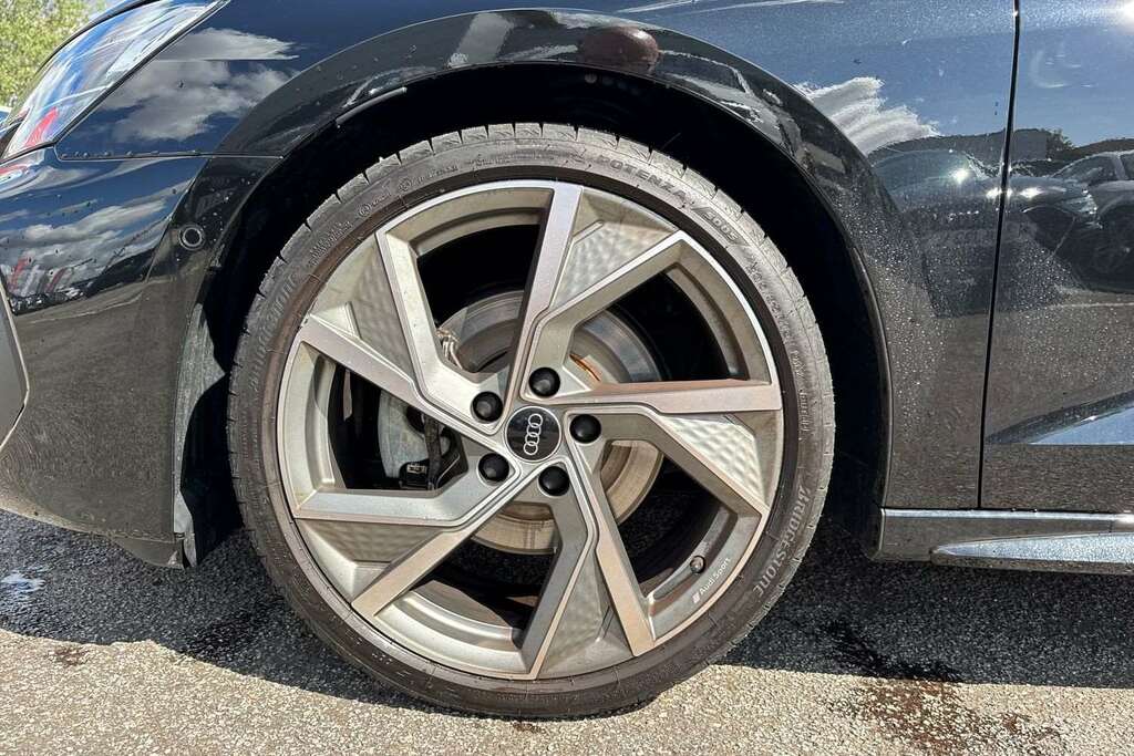 Audi A3 2.0 Tdi 150 Black Edition S Tronic 2026 MT75ZWX Black #5