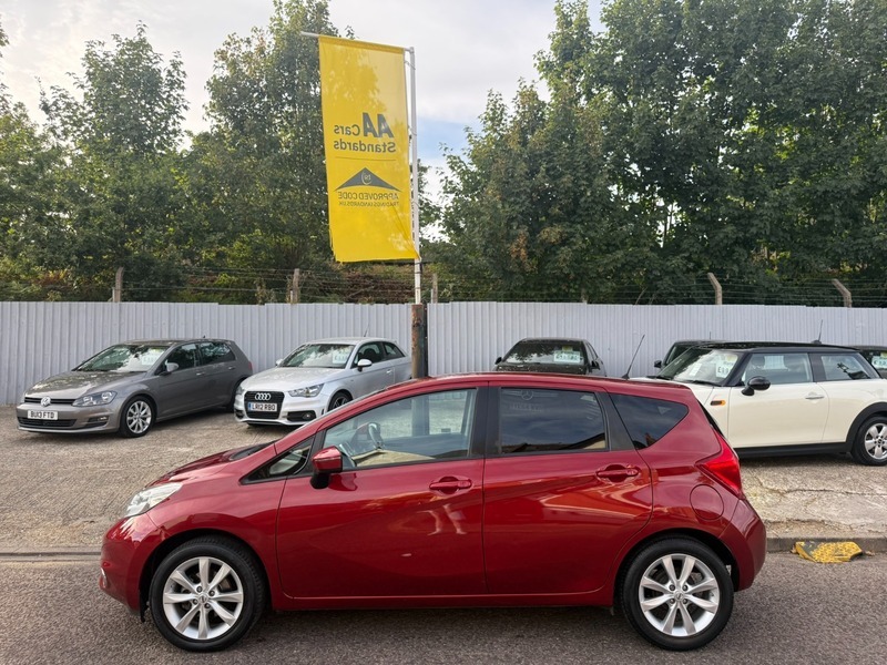 Nissan Note Acenta Premium Dig-s Red #3