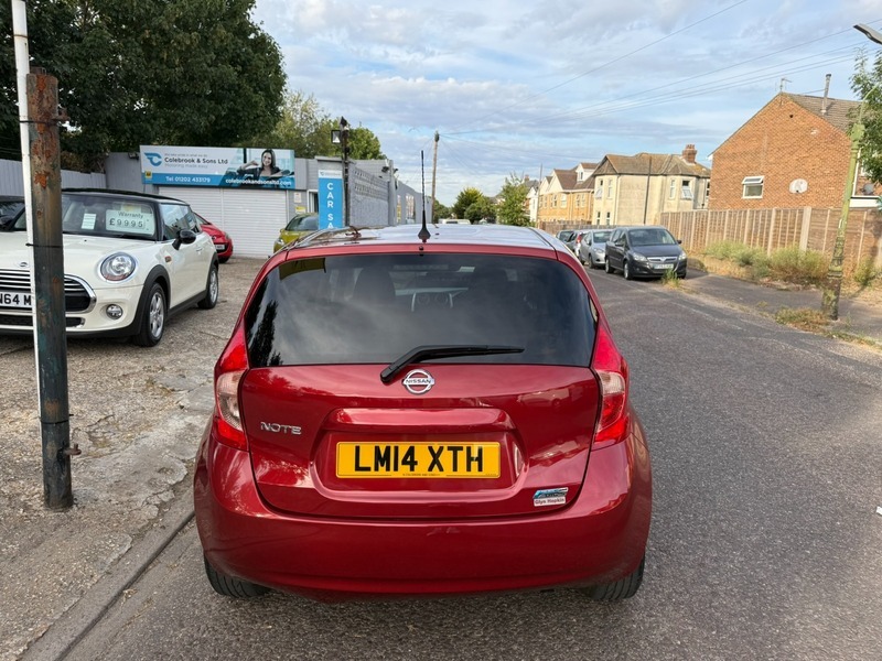 Nissan Note Acenta Premium Dig-s Red #6
