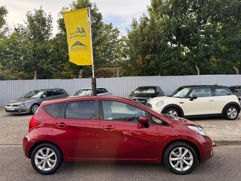 Nissan Note Acenta Premium Dig-s Red