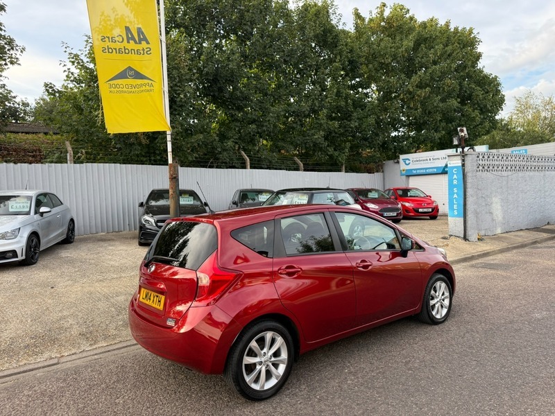 Nissan Note Acenta Premium Dig-s Red #2