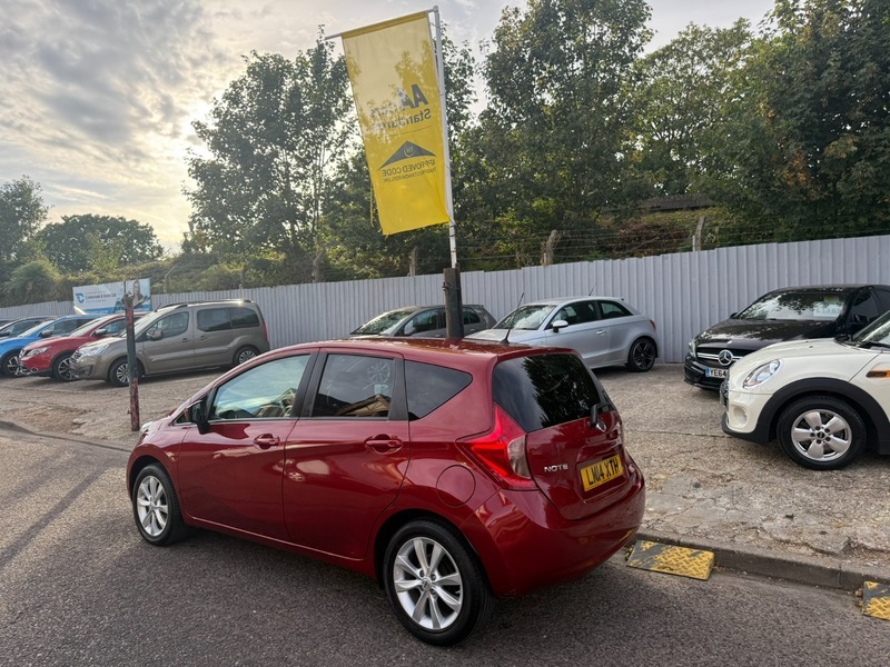 Nissan Note Acenta Premium Dig-s Red #4