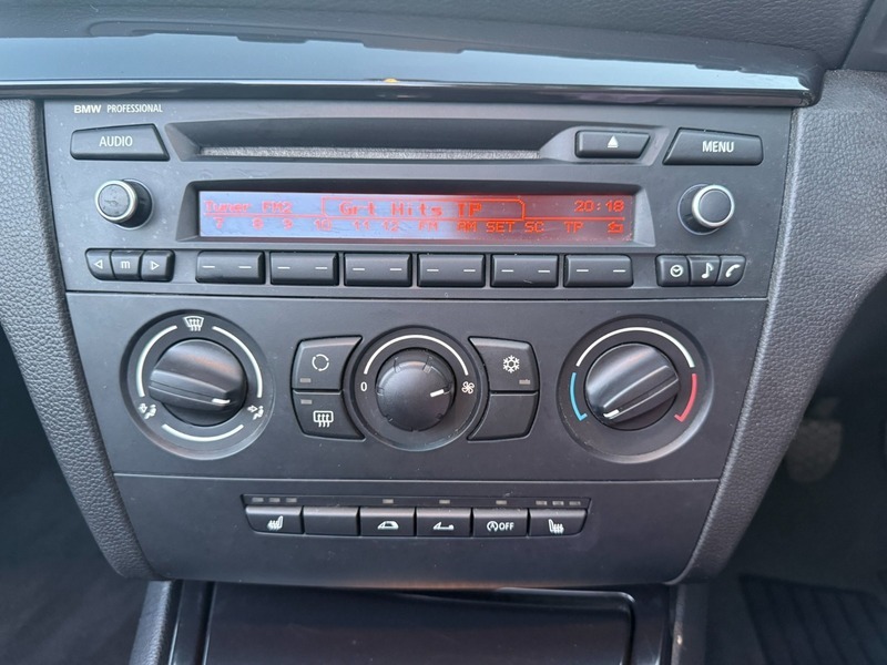 BMW 1 Series Convertible 2.0 120D Se Steptronic Euro 5 201 Black #13