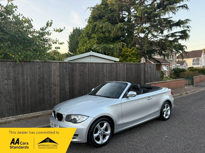 BMW 1 Series Convertible 2.0 120D Se Steptronic Euro 5 201 Black #1