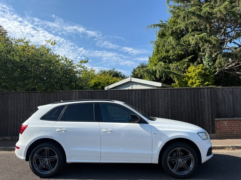 Audi Q5 Tfsi Quattro S Line White #2