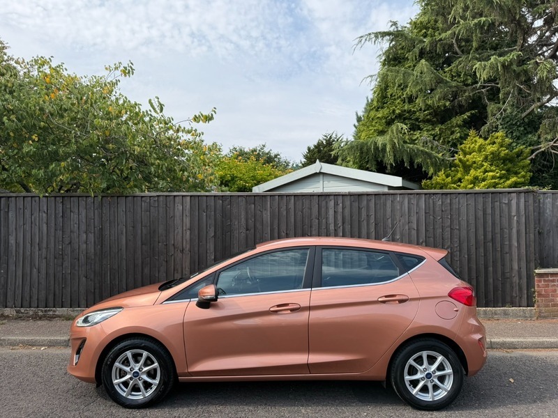 Ford Fiesta B And O Play Brown #4