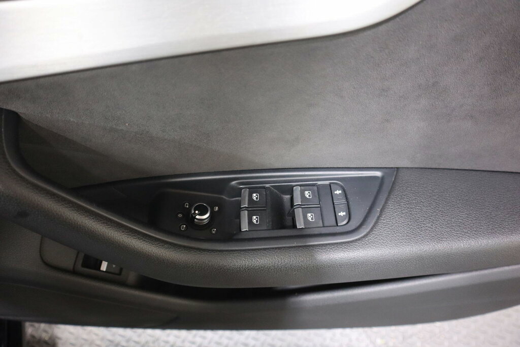 Audi A4 1.4 Tfsi Black Edition Saloon S Tronic Grey #18