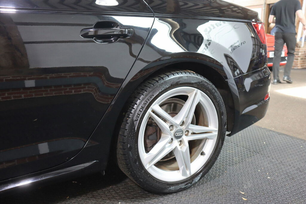 Audi A4 1.4 Tfsi Black Edition Saloon S Tronic Grey #67