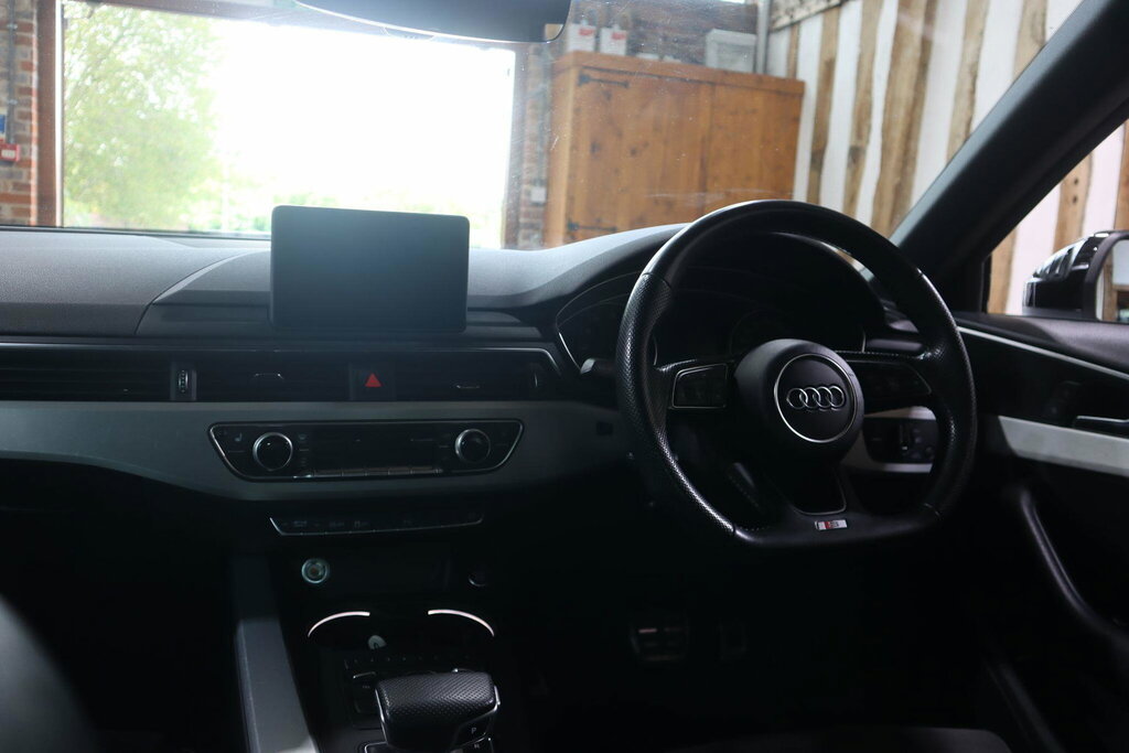 Audi A4 1.4 Tfsi Black Edition Saloon S Tronic Grey #46
