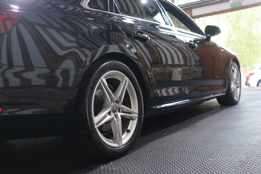 Audi A4 1.4 Tfsi Black Edition Saloon S Tronic Grey #61