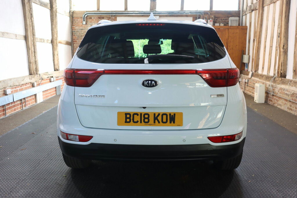 Kia Sportage 1.7 Crdi 2 Euro 6 S S White #5