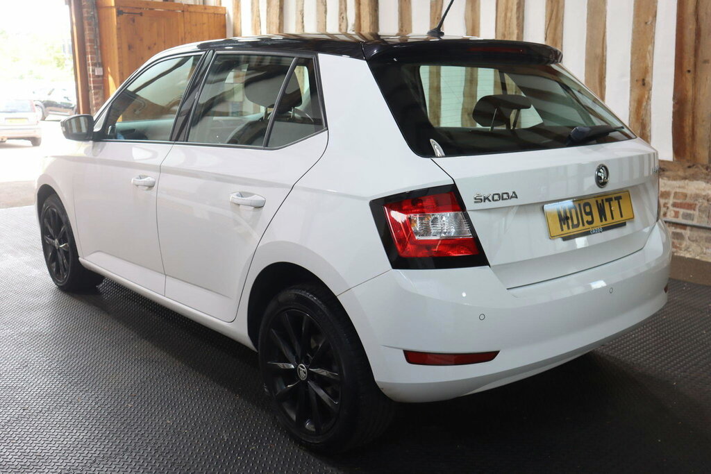 Skoda Fabia 1.0 Tsi Colour Edition Euro 6 S S White #4