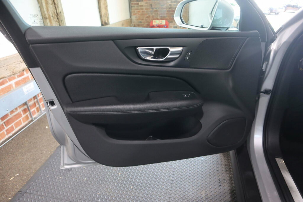 Volvo V60 Cross Country 2.0 D4 Awd Euro 6 Ss Silver #37