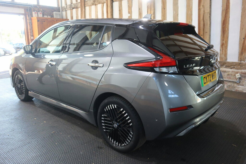 Nissan Leaf 39Kwh Tekna Grey #4
