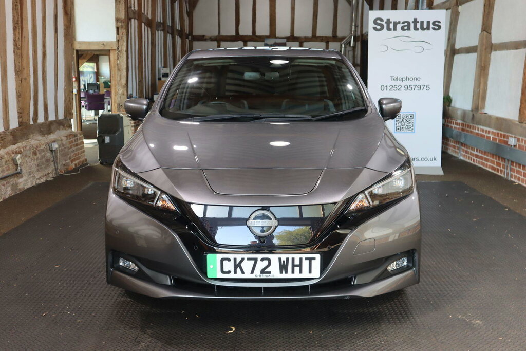 Nissan Leaf 39Kwh Tekna Grey #2