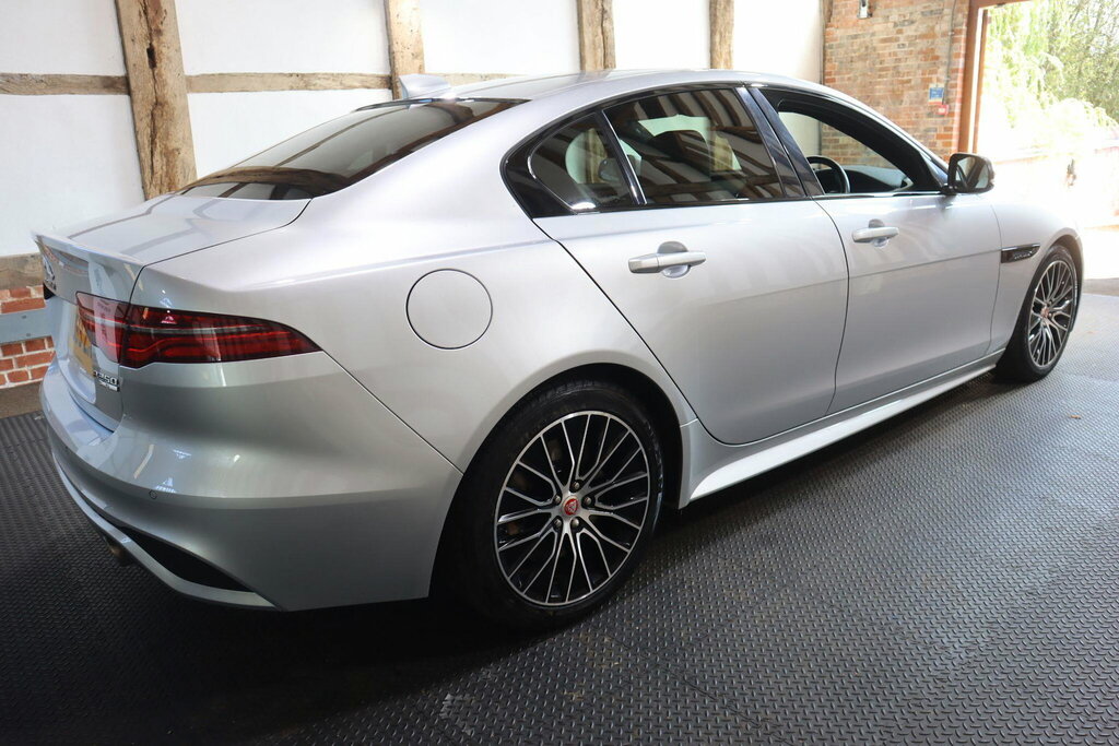 Jaguar XE 2.0 P250i R-dynamic S Euro 6 S S Silver #6