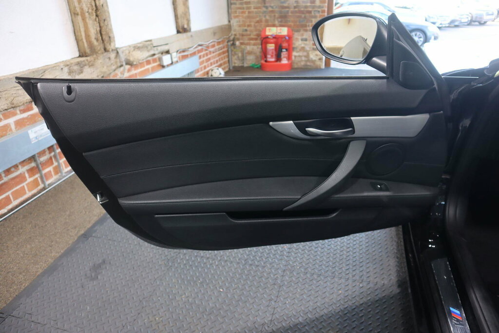 BMW Z4 Z4 Sdrive20i M Sport Roadster Black #37