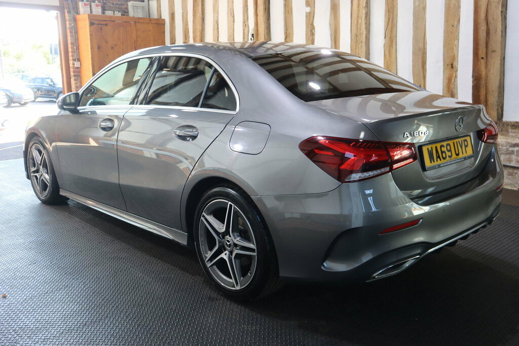 Mercedes-Benz A Class 1.5 A180d Amg Line Executive 7G-dct Euro 6 S S Grey #4
