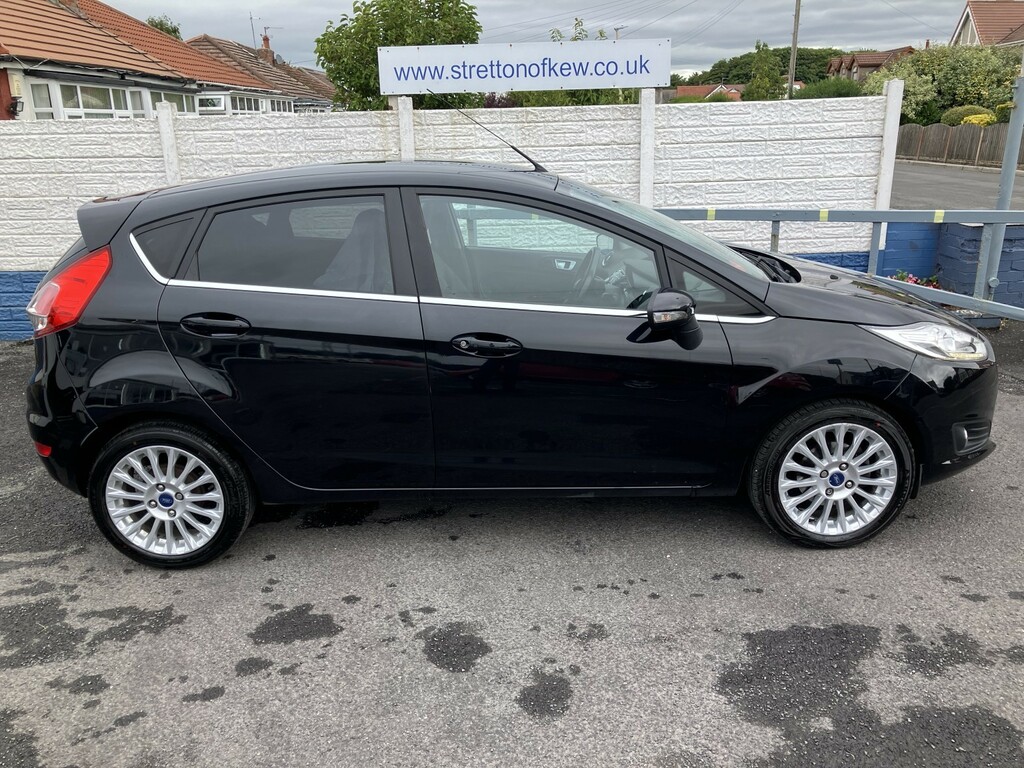 Ford Fiesta 1.0 T Ecoboost Titanium Black