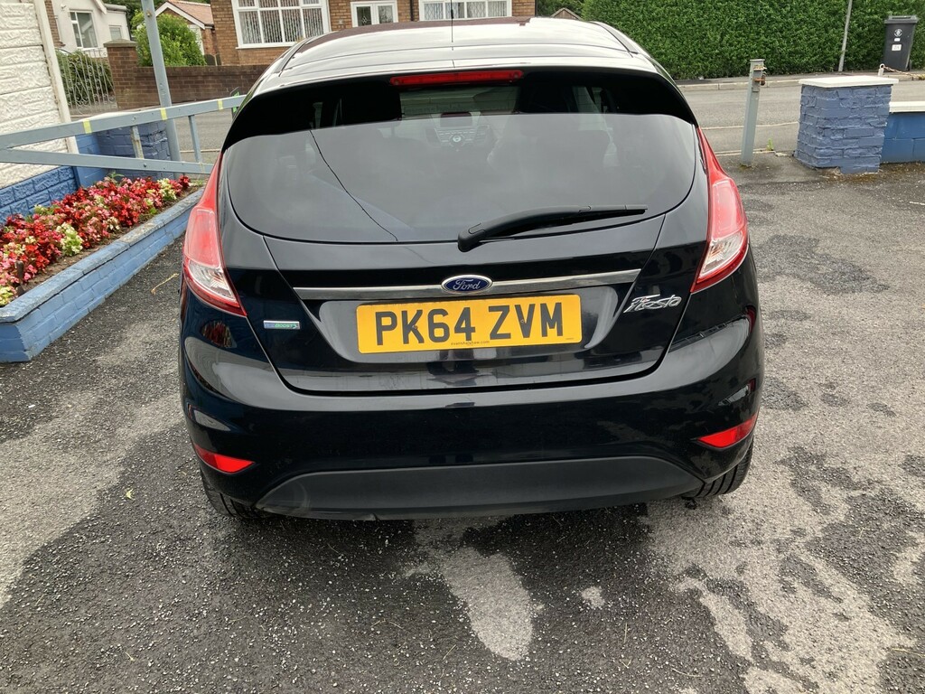 Ford Fiesta 1.0 T Ecoboost Titanium Black #3