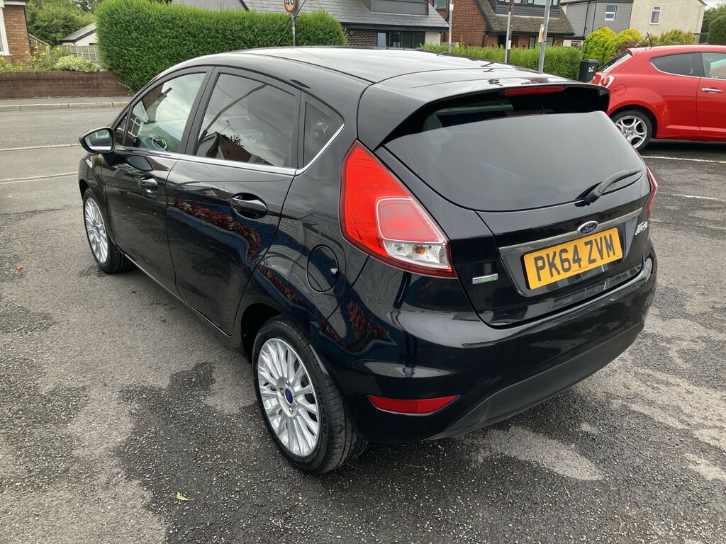 Ford Fiesta 1.0 T Ecoboost Titanium Black #4