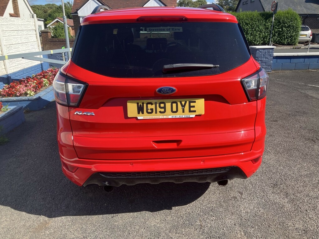 Ford Kuga 1.5 T Ecoboost St-line Red #3