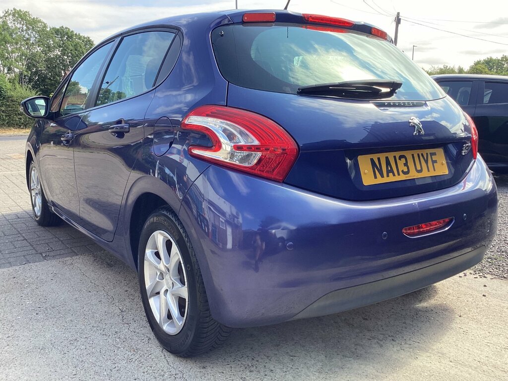 Peugeot 208 1.4 E-hdi Active Hatchback Egc Euro 5 Blue #4