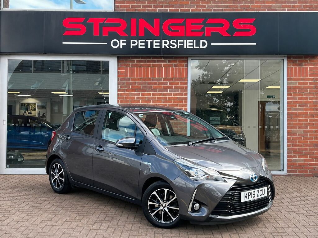 Toyota Yaris 2019 1.5 Vvt-h Icon Tech Hatchback Hybr Grey