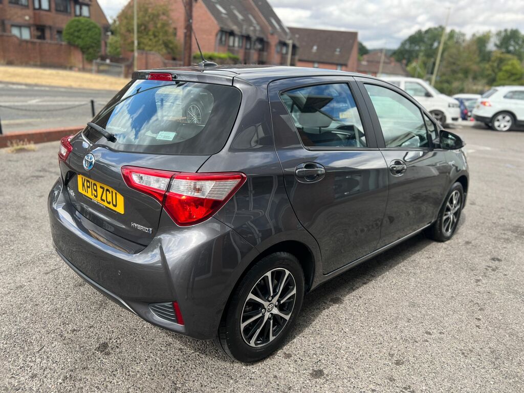 Toyota Yaris 2019 1.5 Vvt-h Icon Tech Hatchback Hybr KP19ZCU Grey #6