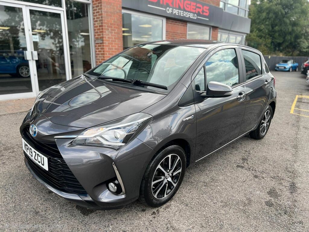 Toyota Yaris 2019 1.5 Vvt-h Icon Tech Hatchback Hybr KP19ZCU Grey #3