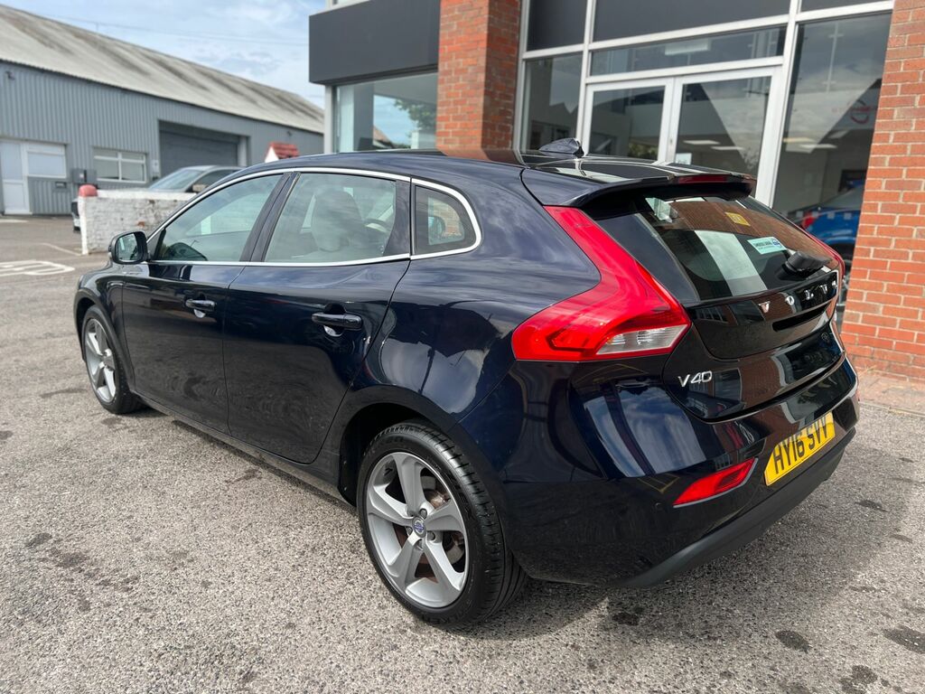 Volvo V40 2016 2.0 D2 Se Lux Nav Hatchback E Blue #3