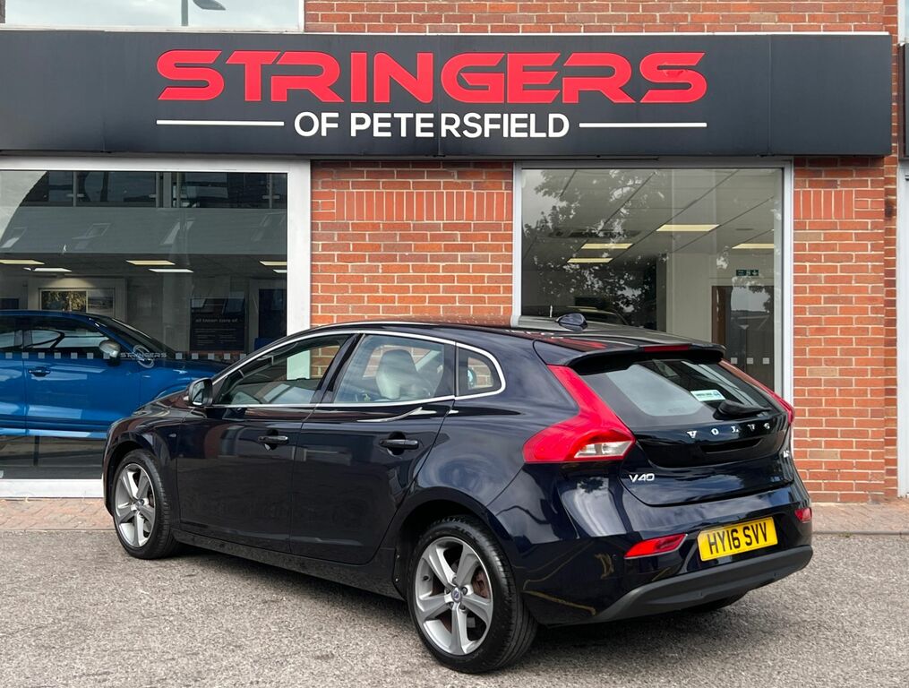 Volvo V40 2016 2.0 D2 Se Lux Nav Hatchback E Blue