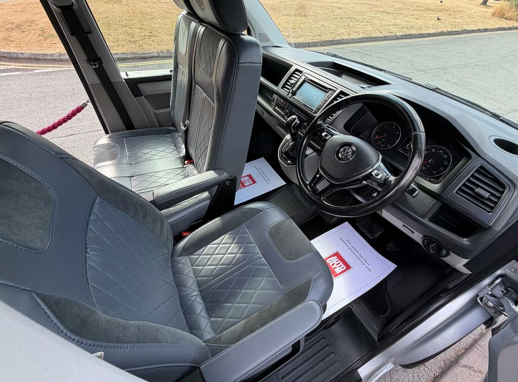 Volkswagen Transporter 2.0 Tdi Bluemotion Tech 140Ps Highline Kombi Van Silver #16