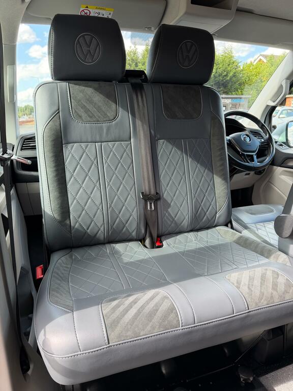 Volkswagen Transporter 2.0 Tdi Bluemotion Tech 140Ps Highline Kombi Van Silver #7