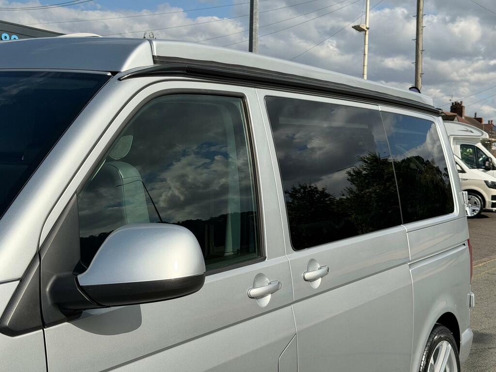 Volkswagen Transporter 2.0 Tdi Bluemotion Tech 140Ps Highline Kombi Van Silver #9