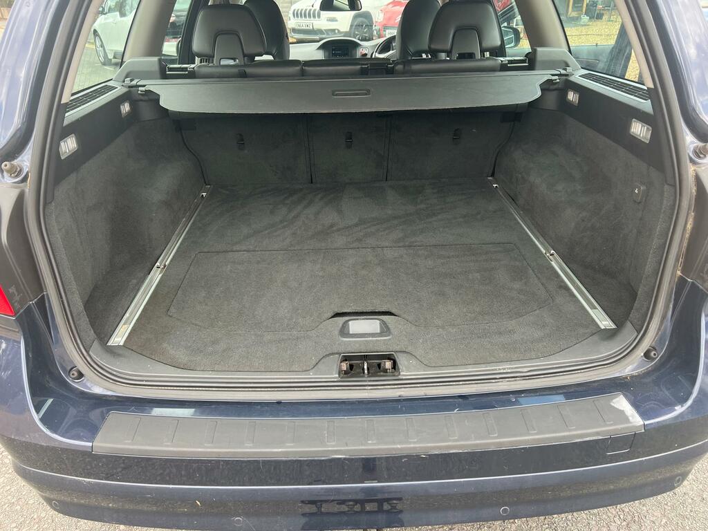 Volvo V70 2011 Volvo V70 2.4 D5 215 Se Lux Just 138 Black #12