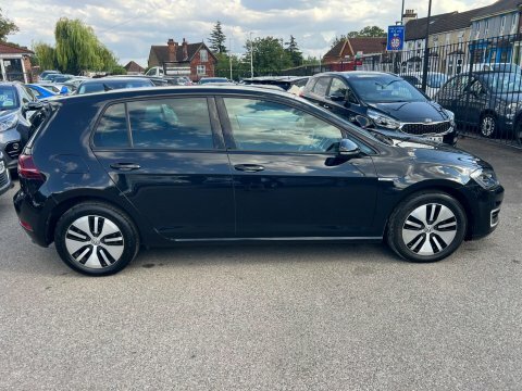 Volkswagen e-Golf Auto 5dr Black #6