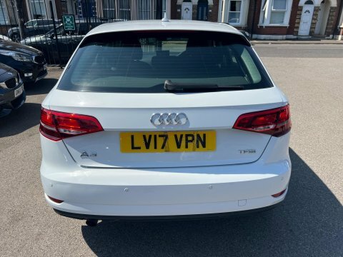 Audi A3 1.0 Tfsi Se White #4