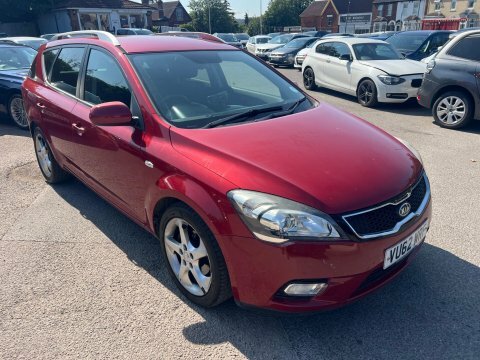 Kia Ceed 1.6 Crdi 3 Red
