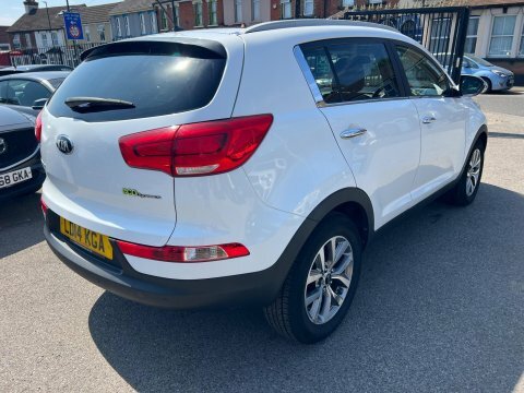 Kia Sportage 1.7 Crdi 2 Isg 114 Bhp White #5