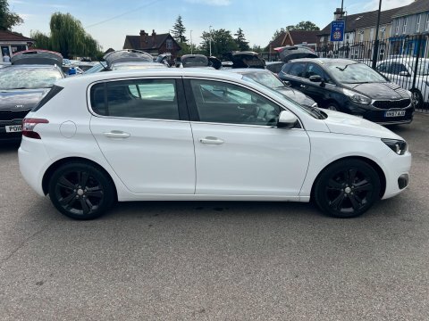 Peugeot 308 1.2 Puretech Allure White #6