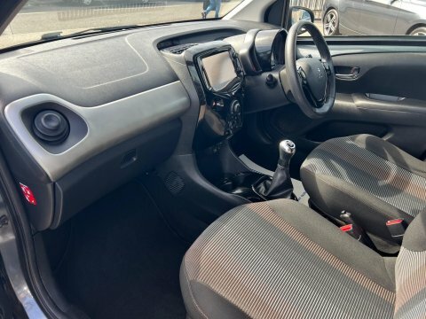 Peugeot 108 1.0 Active, 17 Reg, 16,000 Miles #26