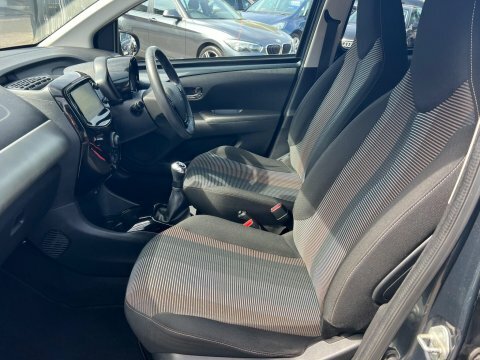 Peugeot 108 1.0 Active, 17 Reg, 16,000 Miles #27