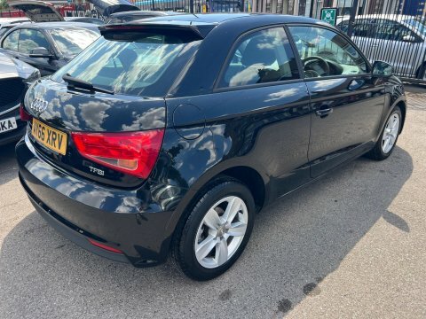 Audi A1 1.0 Tfsi Se Black #5