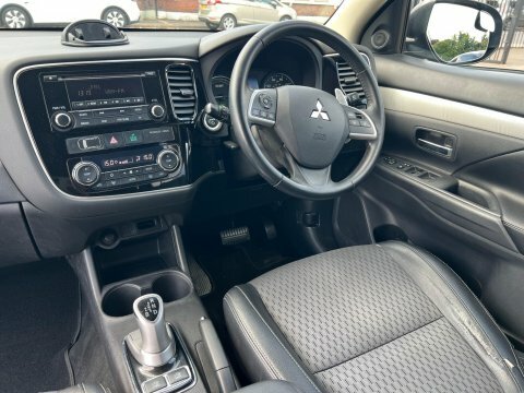 Mitsubishi Outlander 2.0H 12Kwh Gx4h Cvt 4Wd Euro 5 Ss Black #23