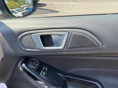 Ford Fiesta 1.0 Ecoboost Hybrid Mhev 125 St-line X  #25