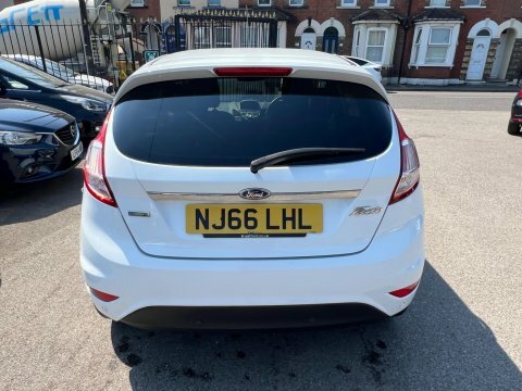Ford Fiesta 1.0 Ecoboost Hybrid Mhev 125 St-line X  #4