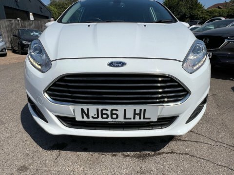 Ford Fiesta 1.0 Ecoboost Hybrid Mhev 125 St-line X  #8