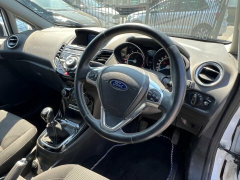 Ford Fiesta 1.0 Ecoboost Hybrid Mhev 125 St-line X  #16